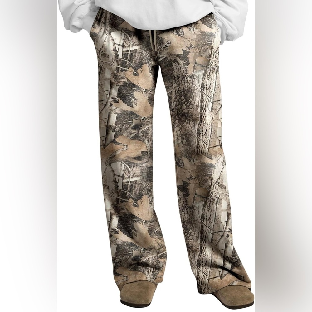 Hocandy Women’s Wide Leg Camo Sweatpants, Medium, Pockets, Elastic Waist